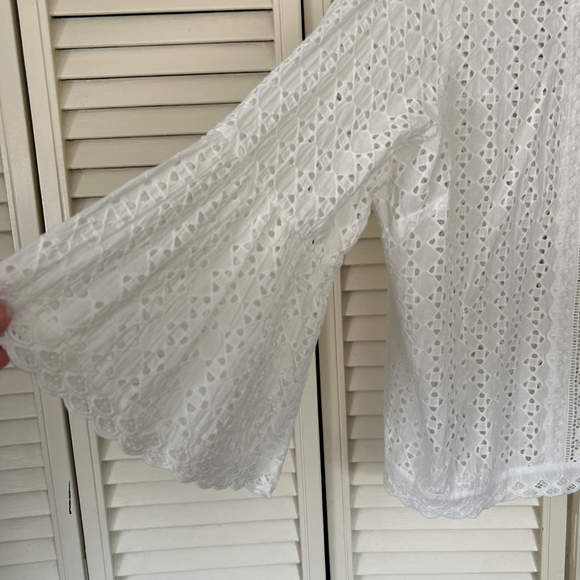 Heartloom Eyelet Blouse - Picture 3 of 4